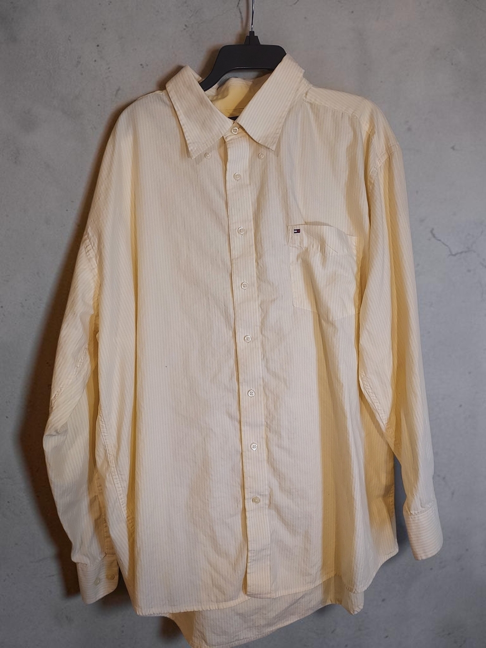 Tommy Hilfiger Men’s XXL Yellow Striped Long Sleeve Button Down Shirt Logo